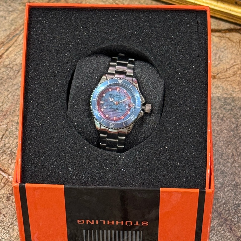 Stuhrling Original Women's Professional Dive Watch QUARTZ Movement - Picture 2 of 13